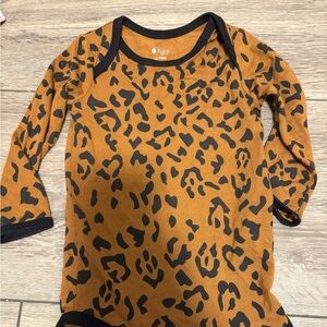 Kyte baby bodysuit 12-18